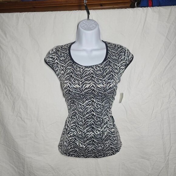 Vintage y2k deadstock micro mesh lace keyhole back form fit top - Picture 4 of 5